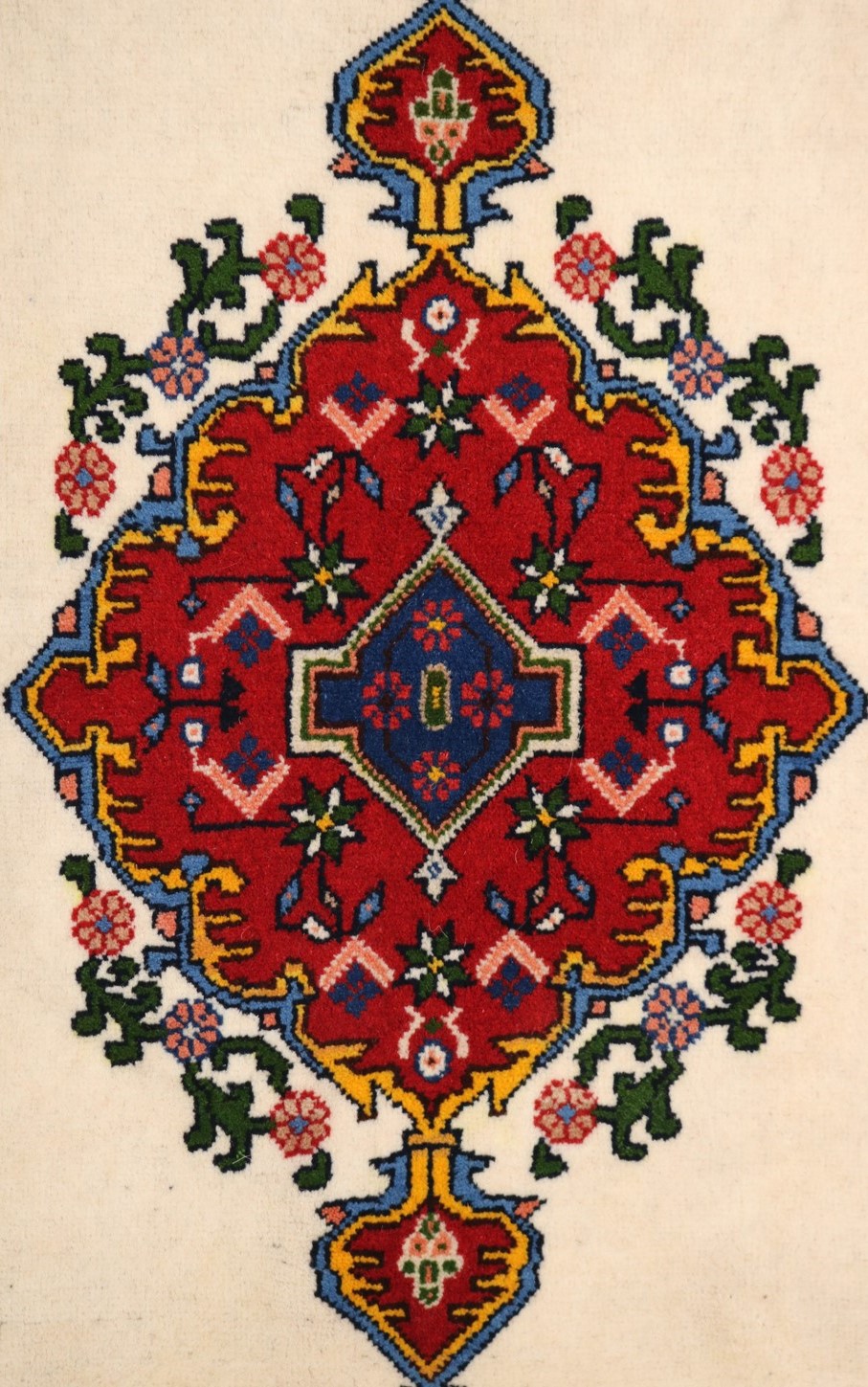 Hand-Knotted Shahreza Isfahan Wool Rug