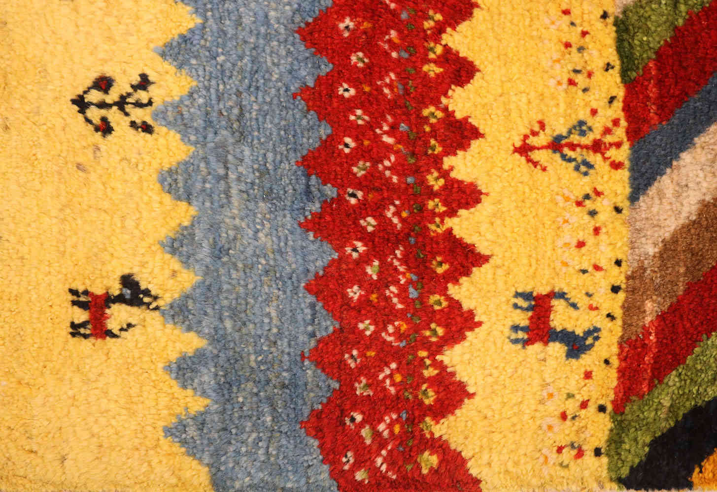 Handwoven Gabbeh Rug 2065