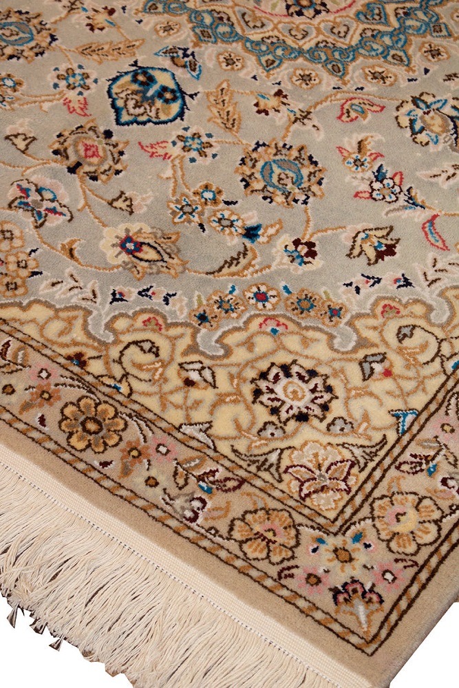 Nain Persian Rug