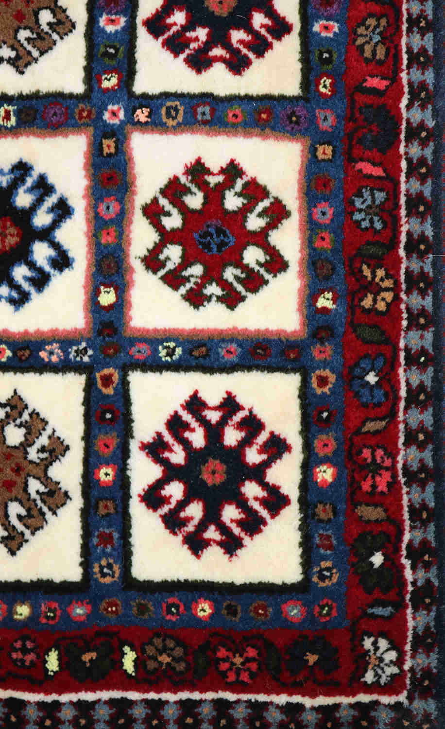 Persian Shahreza Rug