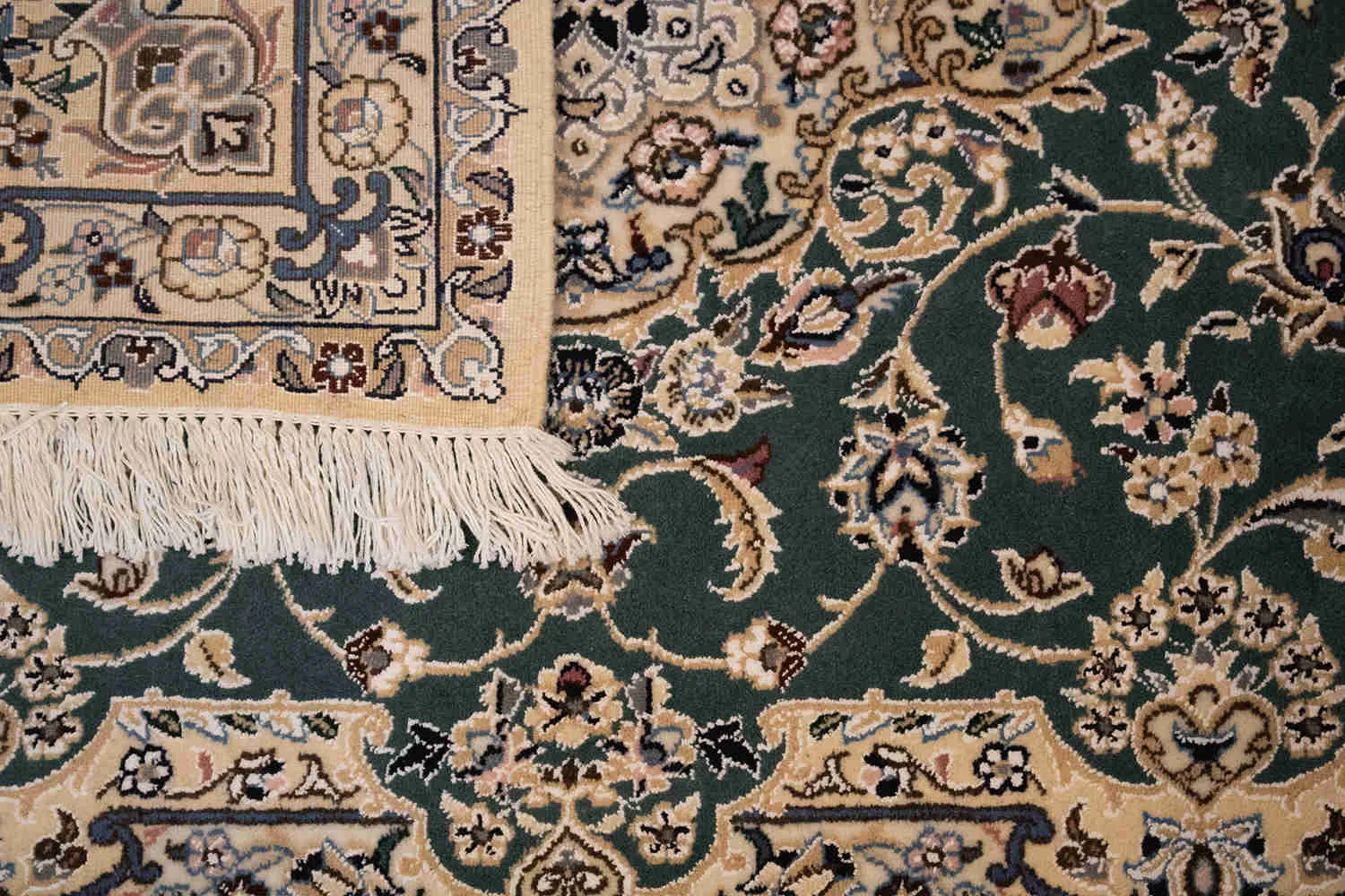 Traditional Green Nain Carpet