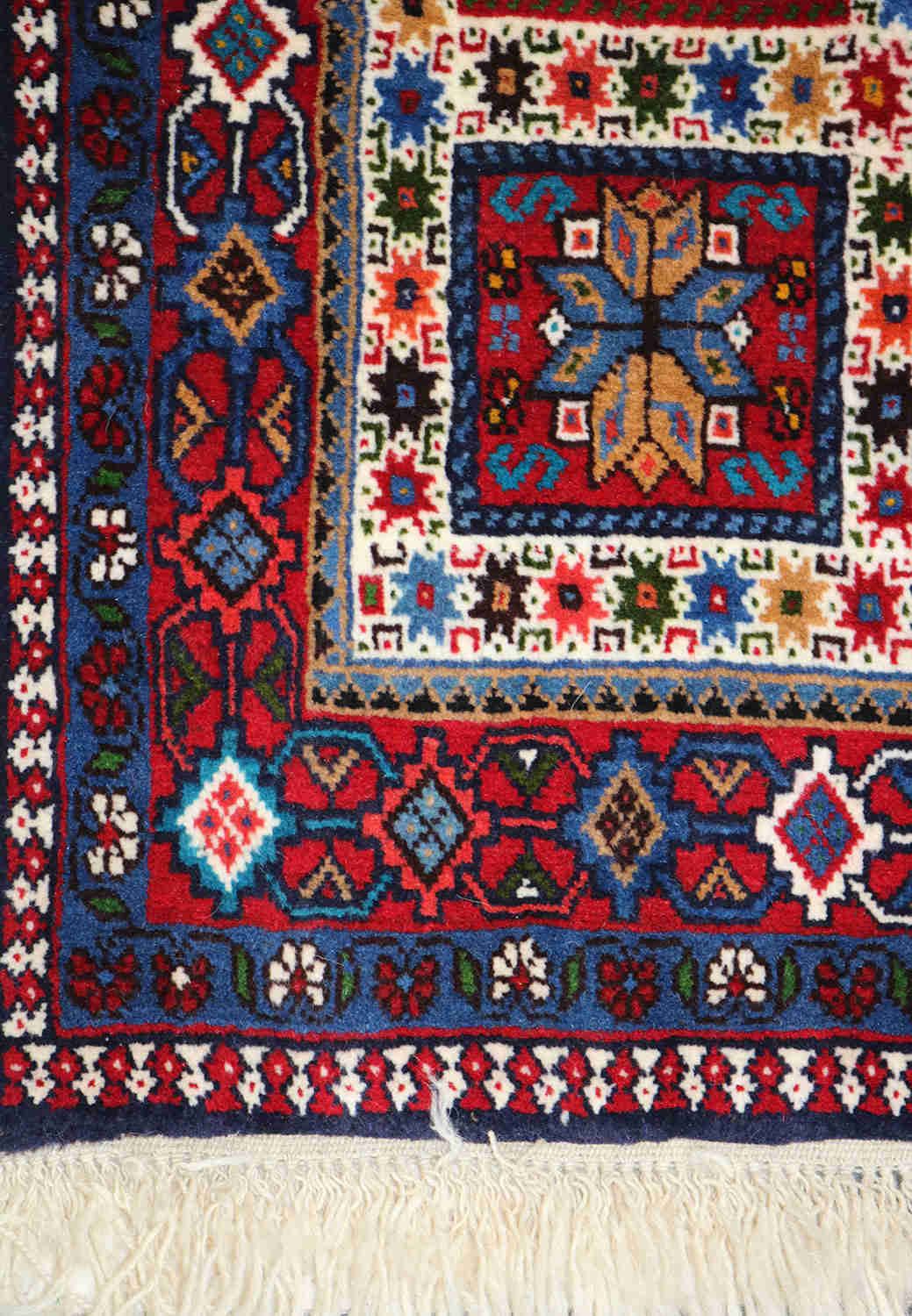 Yalameh Shahreza Persian Rug