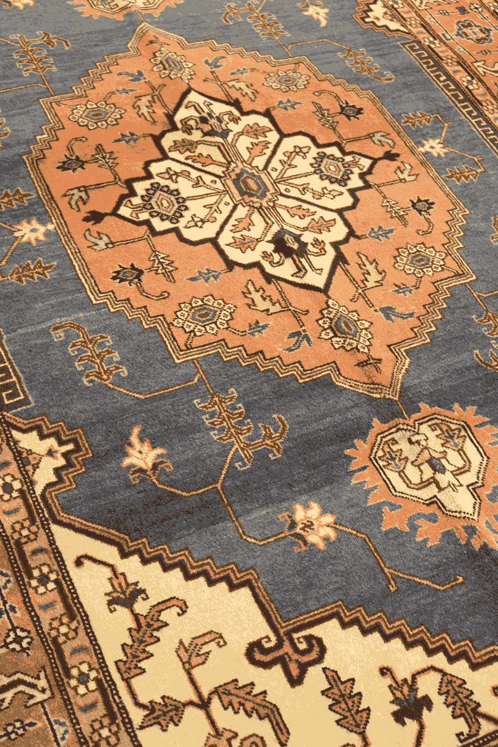 Meymeh Persian Rug