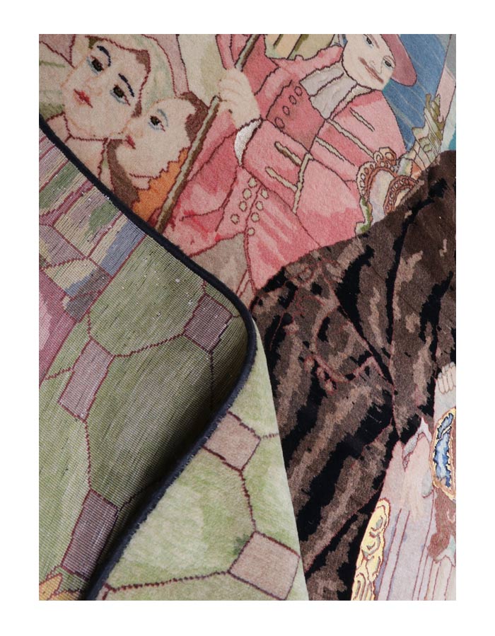 Antique Pictorial Tabriz rug AQ15
