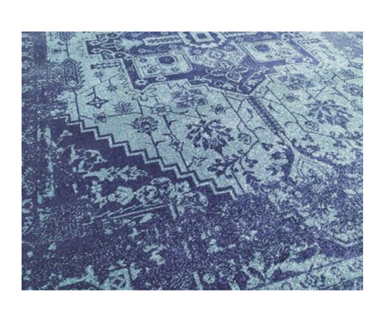 Heriz vintage machine-made rug 7758