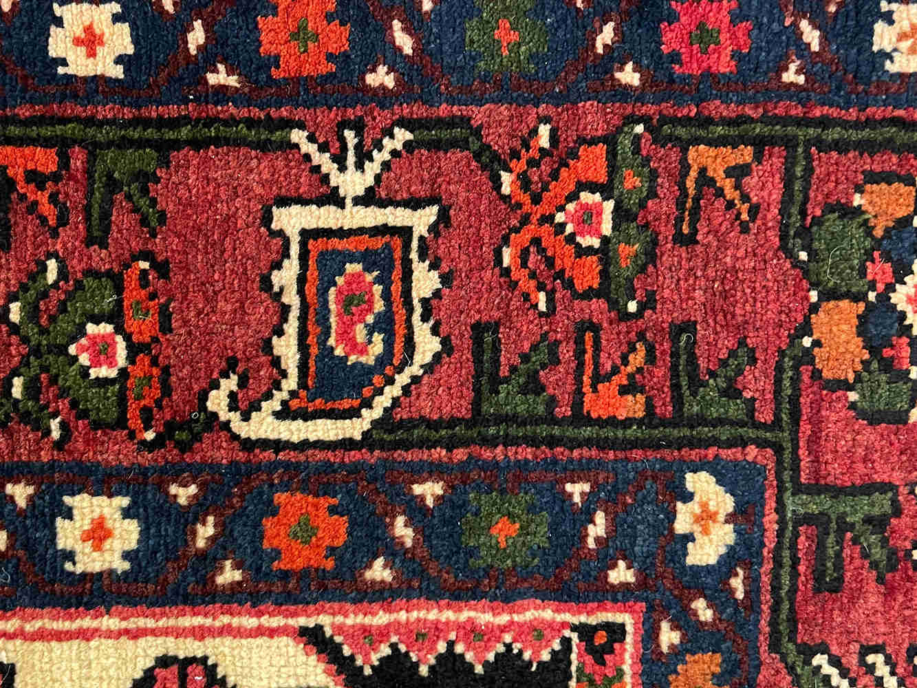 Hamadan Persian Rug